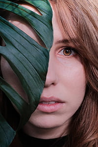 woman's face thumbnail