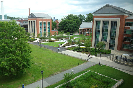Main Quad of the University of Connecticut in Storrs thumbnail