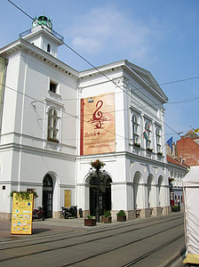 The National Theatre in Miskolc, Hungary thumbnail