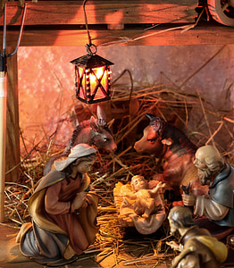 Nativity ceramic figurines thumbnail