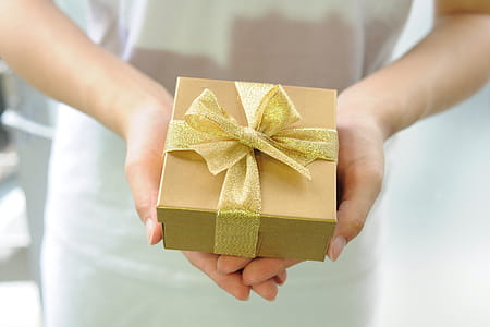 Present Gift Box thumbnail