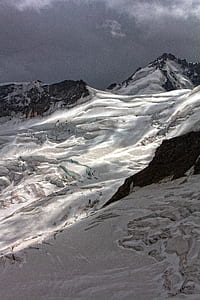 snow covered mountain thumbnail
