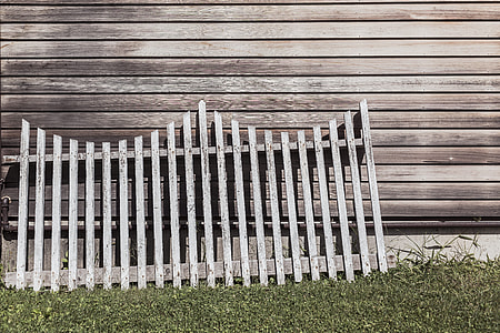 gray wooden fence thumbnail