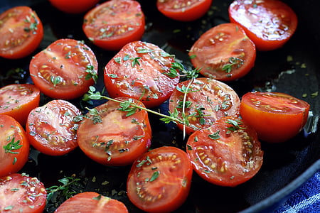 macro photography of sliced tomatoes thumbnail