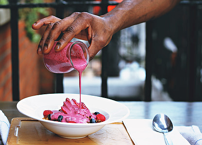 Berry dessert thumbnail