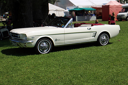 white convertible coupe thumbnail