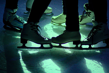 white ice skates thumbnail