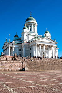 people near white and green mosque thumbnail