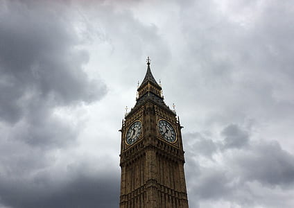 low angle photo of Big Ben the clock thumbnail