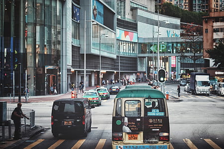 cars on road thumbnail
