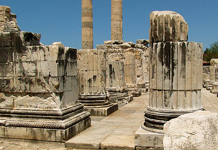 brown concrete columns during daytime thumbnail