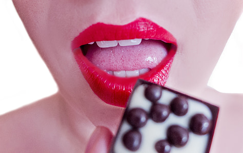 photo of woman with red lipstick thumbnail