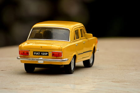 yellow FIAT 125P sedan scale model thumbnail
