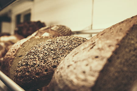 selective focus of baked breads thumbnail