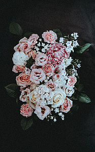 variety of petaled flower arrangement thumbnail