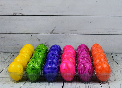 tray of colored egg thumbnail