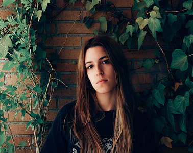 woman wearing black shirt thumbnail