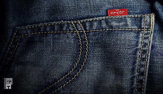 blue Levi's denim bottoms thumbnail