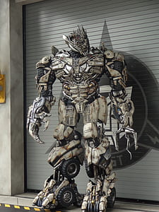 Transformers Decepticons Megatron thumbnail