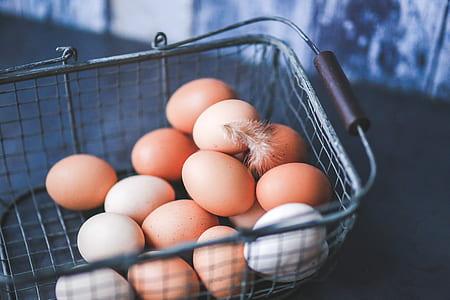 brown egg lot on tray thumbnail