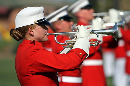 woman playing trumpet outdoor thumbnail