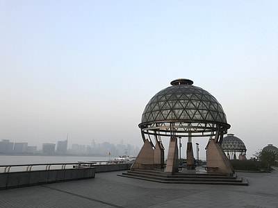 Hangzhou, The Qiantang River thumbnail
