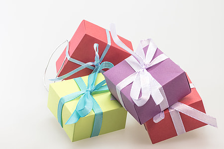four gift boxes thumbnail