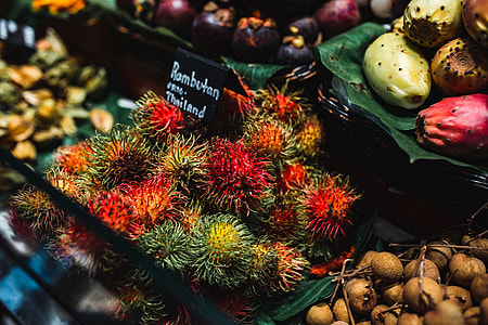 La Boqueria food market Barcelona Spain thumbnail