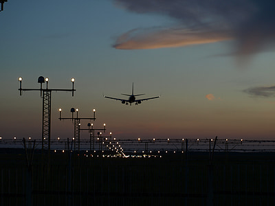silhouette of airline thumbnail