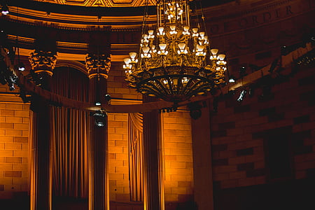 lighted uplight chandelier thumbnail