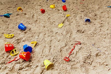 assorted plastic sand toys thumbnail