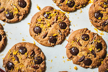 baked biscuits thumbnail