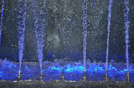 time lapse photography of dancing water thumbnail