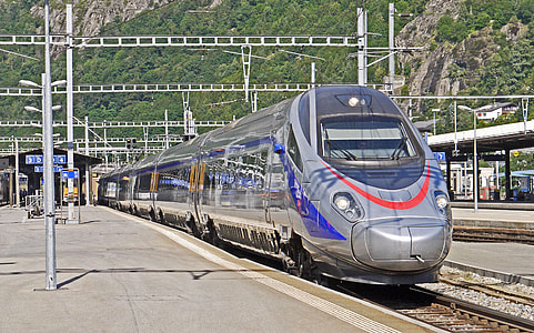 black and gray bullet train thumbnail