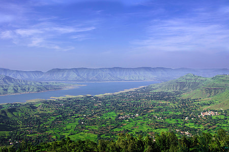 Landscape with sky and hills in Panchgani, India thumbnail