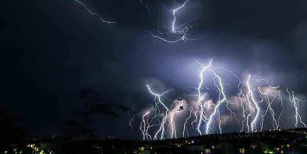 photography of thunder strike thumbnail