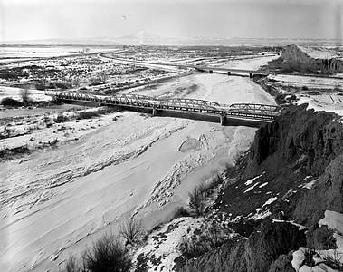 Western side of the EJZ Bridge over Shoshone River in Lovell, Wyoming thumbnail