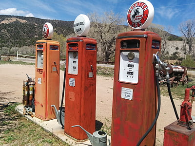 three orange gas stations thumbnail