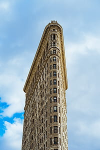 architectural photography of Flat Iron Building in New York thumbnail