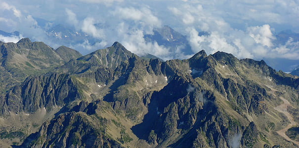 mountain under blue sky thumbnail