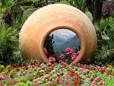 bed of flowers thumbnail