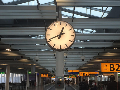 Station, Clock thumbnail