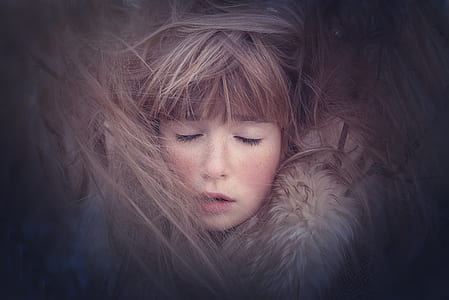girl's face photograph thumbnail