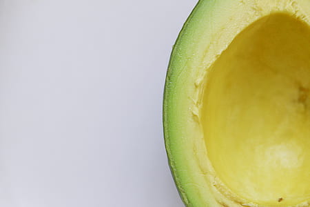 sliced avocado thumbnail
