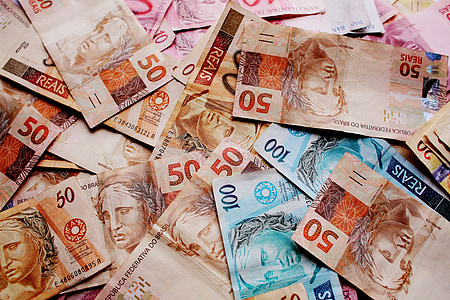 assorted banknotes thumbnail