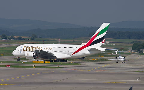 aerial photo Emirates plane thumbnail