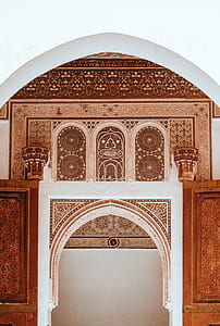 orange and white altar thumbnail