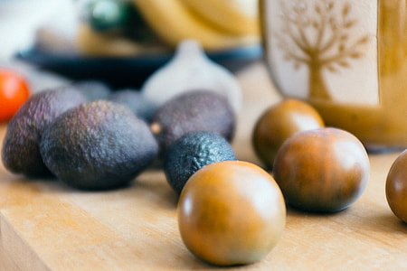 Tomatoes and avocados thumbnail