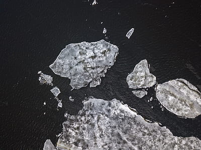 rock island on top view thumbnail