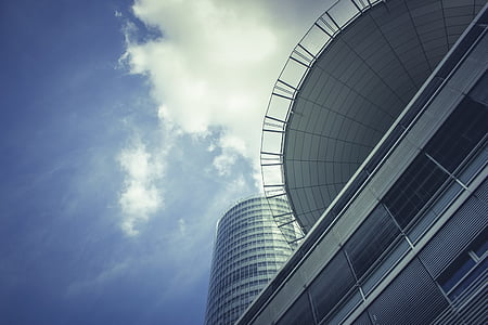 architectural photo of curtain wall building thumbnail